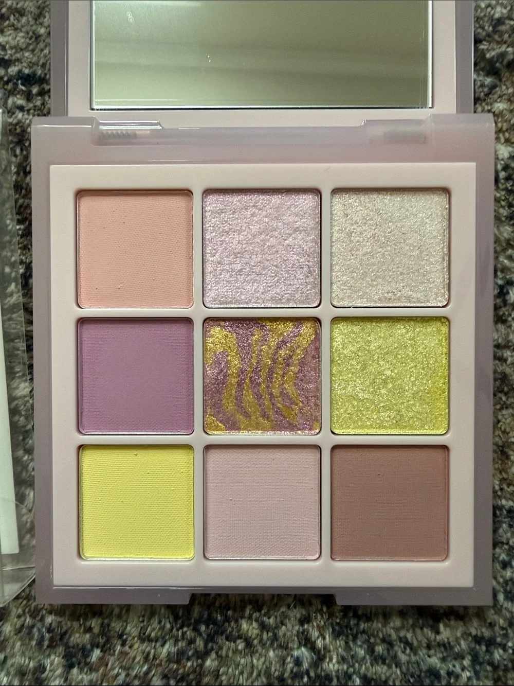 Huda Beauty Pastels Rose Eyeshadow Palette - Pink Mauve